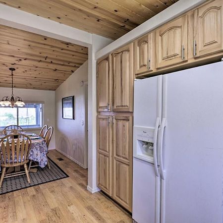 Rustic Bullhead City Retreat With Porch And Views Dış mekan fotoğraf