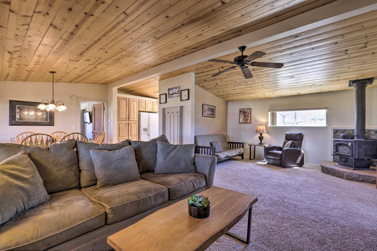 Rustic Bullhead City Retreat With Porch And Views Dış mekan fotoğraf