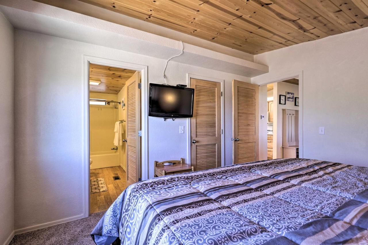 Rustic Bullhead City Retreat With Porch And Views Dış mekan fotoğraf